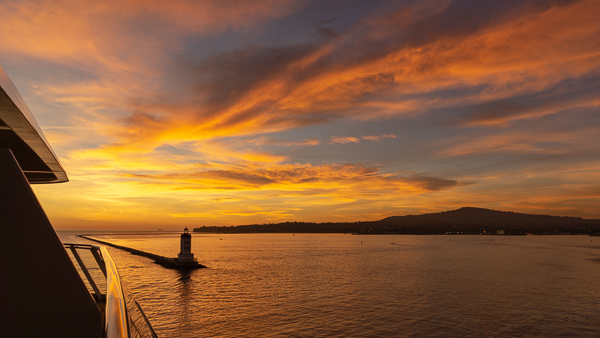 sunset travel photo golden hour